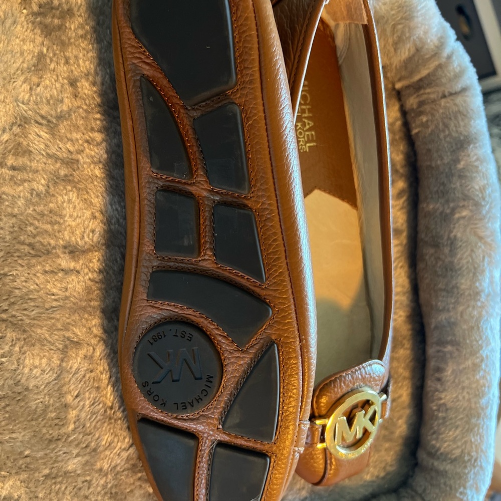Brand new!! Michael Kors ballet flats!